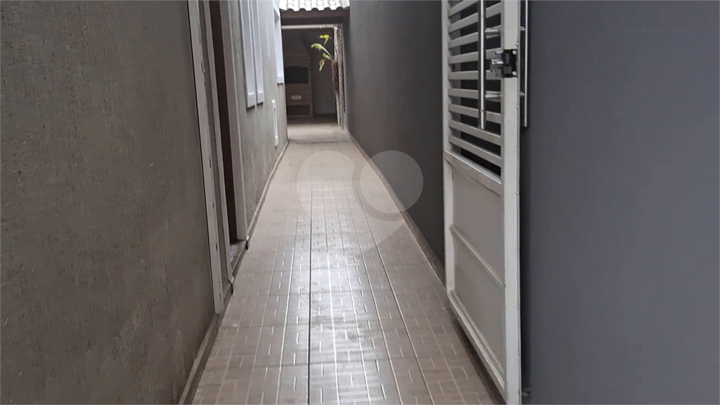 Sobrado impecável com 3 dormitórios sendo 1 suite  e espaço gourmet no Jardim Adriana