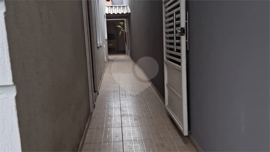 Sobrado impecável com 3 dormitórios sendo 1 suite  e espaço gourmet no Jardim Adriana