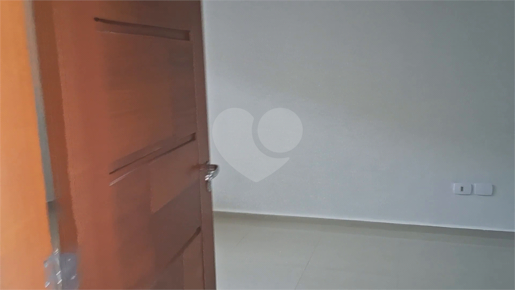 Sobrado impecável com 3 dormitórios sendo 1 suite  e espaço gourmet no Jardim Adriana
