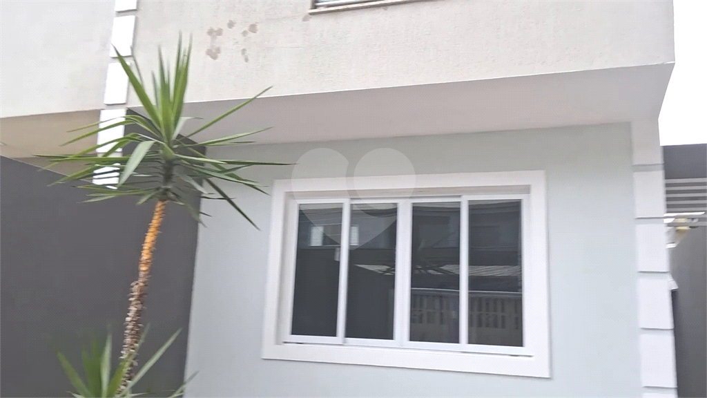 Sobrado impecável com 3 dormitórios sendo 1 suite  e espaço gourmet no Jardim Adriana