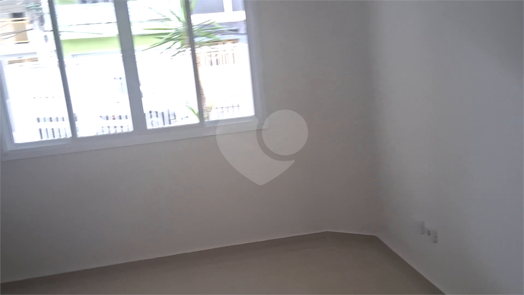 Sobrado impecável com 3 dormitórios sendo 1 suite  e espaço gourmet no Jardim Adriana