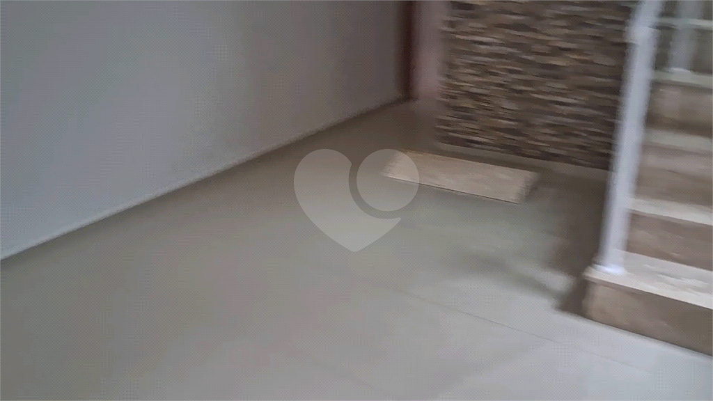 Sobrado impecável com 3 dormitórios sendo 1 suite  e espaço gourmet no Jardim Adriana