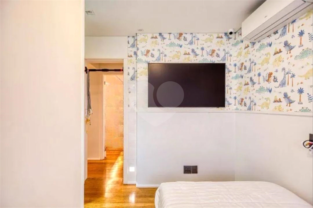 APARTAMENTO em SANTANA