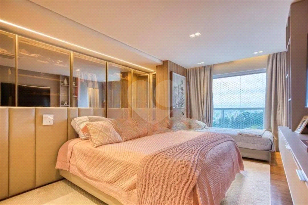 APARTAMENTO em SANTANA