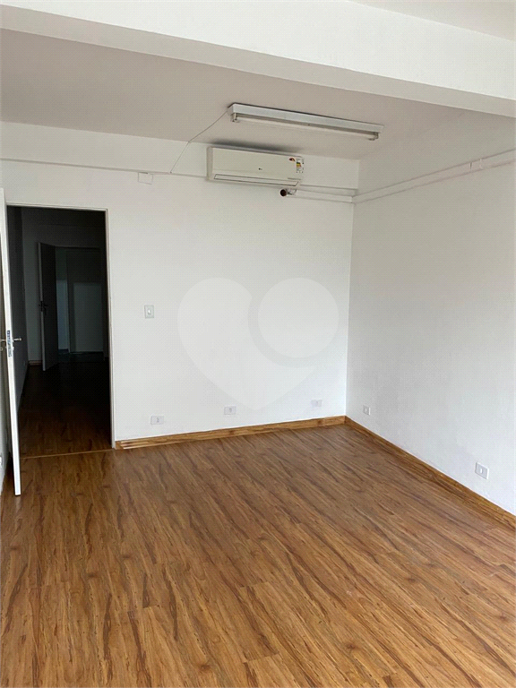 Prédio Comercial na Av. Conselheiro Moreira de Barros – Renda Mensal de R$ 14 Mil e Potencial de Expansão