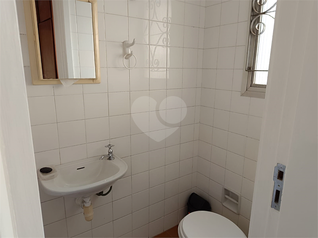 Apartamento em Moema com 3 quartos