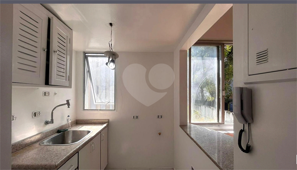 DUPLEX COM SUITE - BROOKLIN 