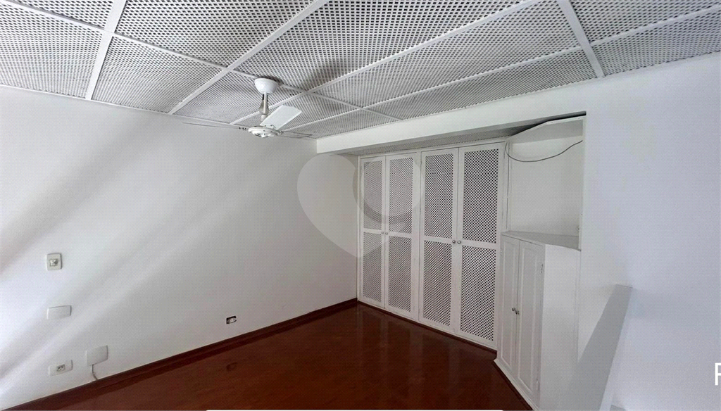 DUPLEX COM SUITE - BROOKLIN 