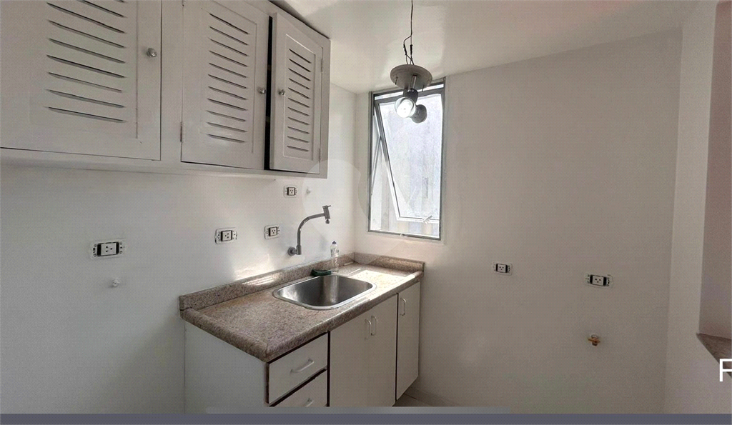 DUPLEX COM SUITE - BROOKLIN 