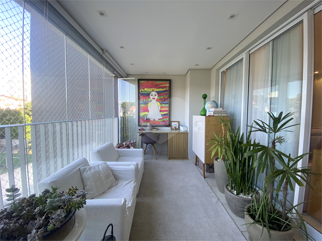 Apartamento á venda na Vila Ester