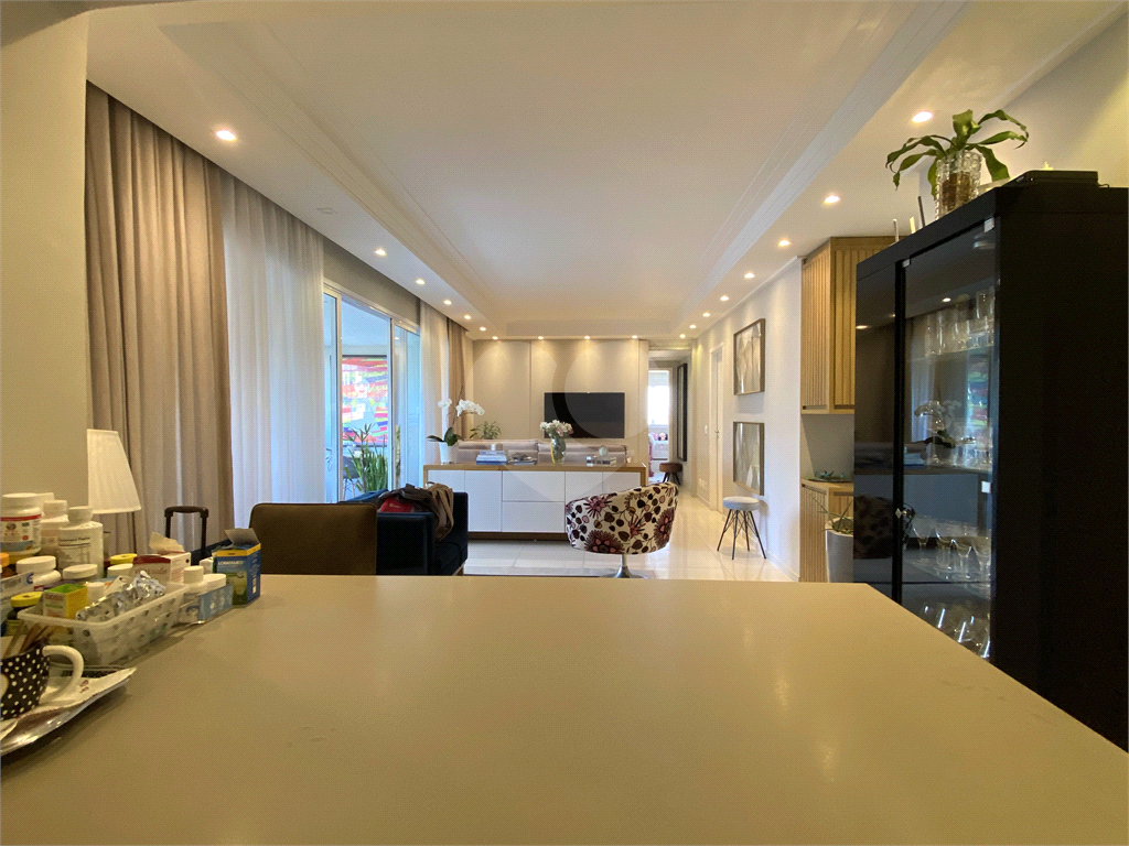 Apartamento á venda na Vila Ester