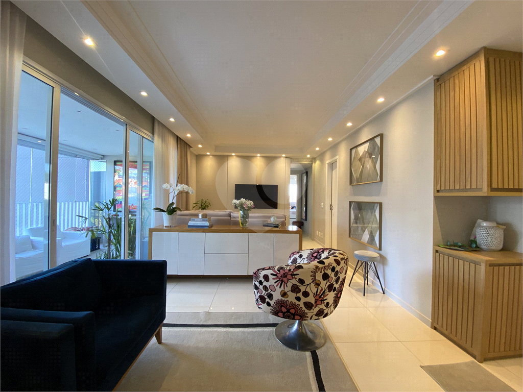 Apartamento á venda na Vila Ester