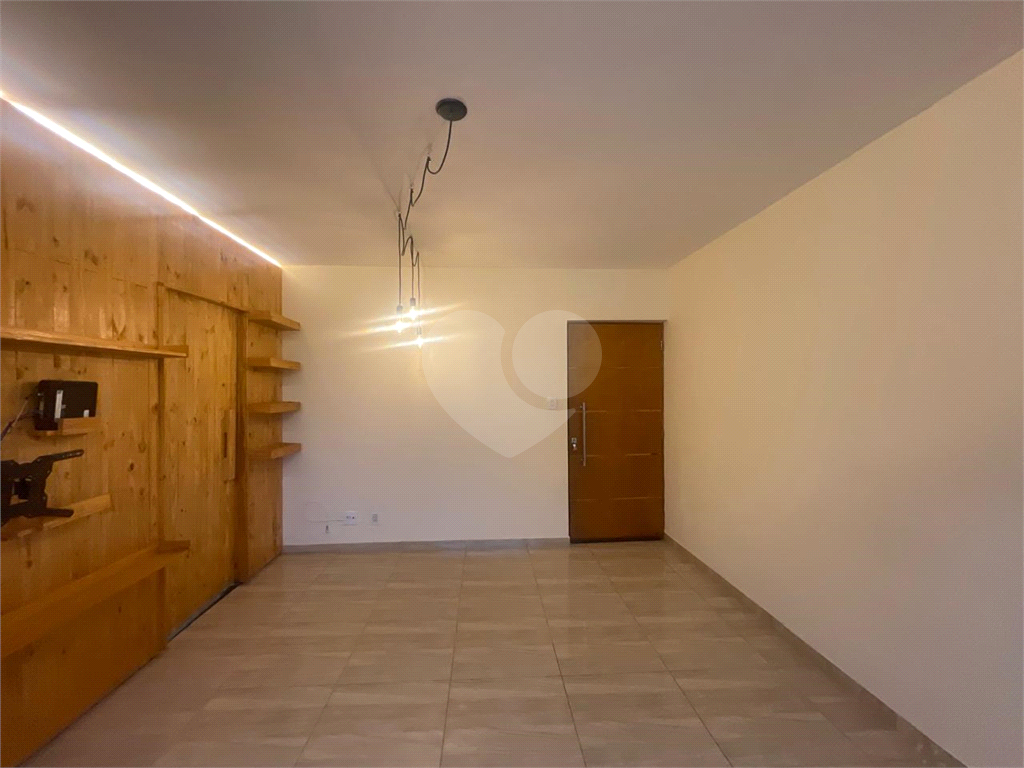 Apartamento Reformado no Eva Serson – Pronto para Morar!