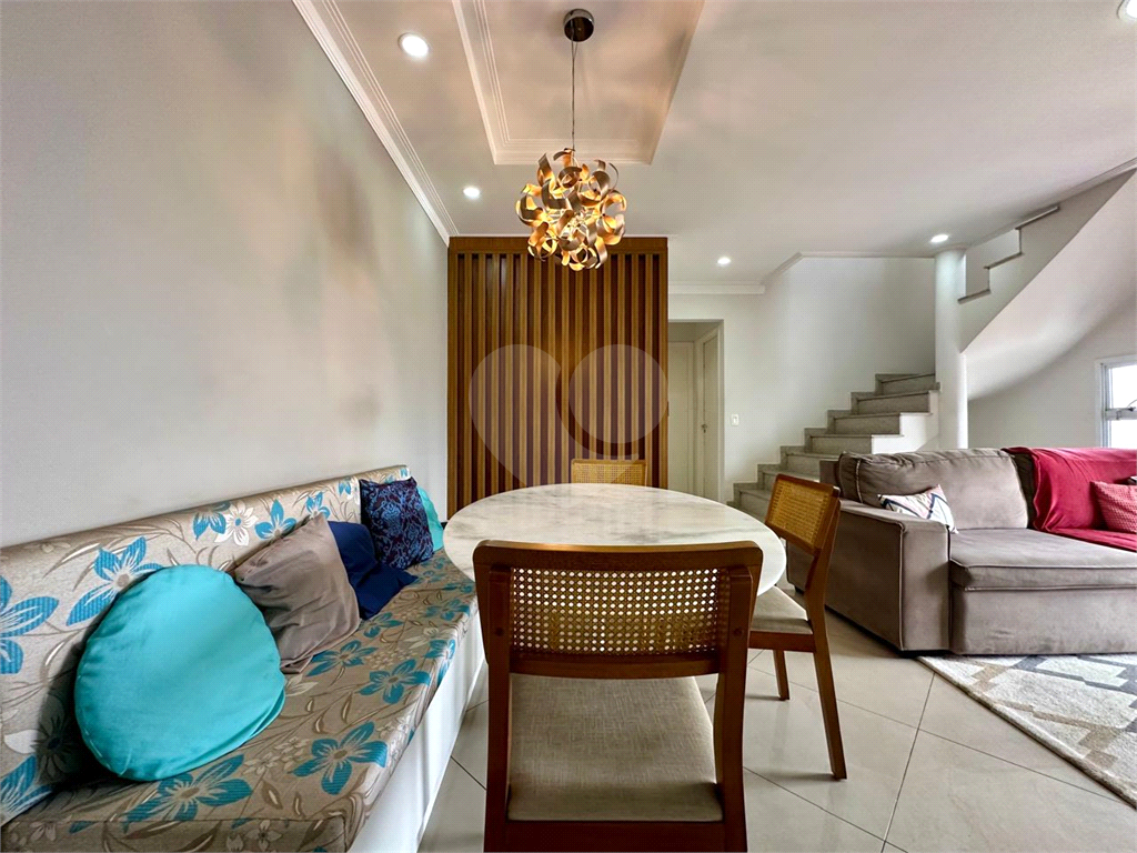 Tenha o privilégio de morar em uma cobertura dm² -3 dorm,137 mt, 02 suites, 2 vagas.