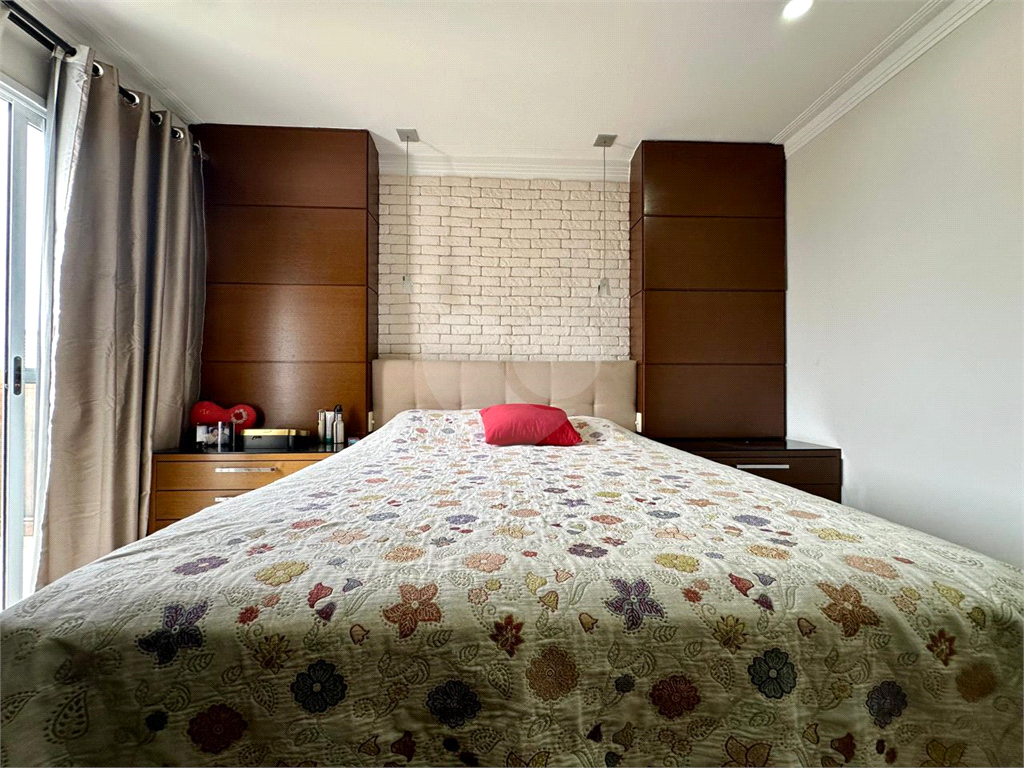 Tenha o privilégio de morar em uma cobertura dm² -3 dorm,137 mt, 02 suites, 2 vagas.