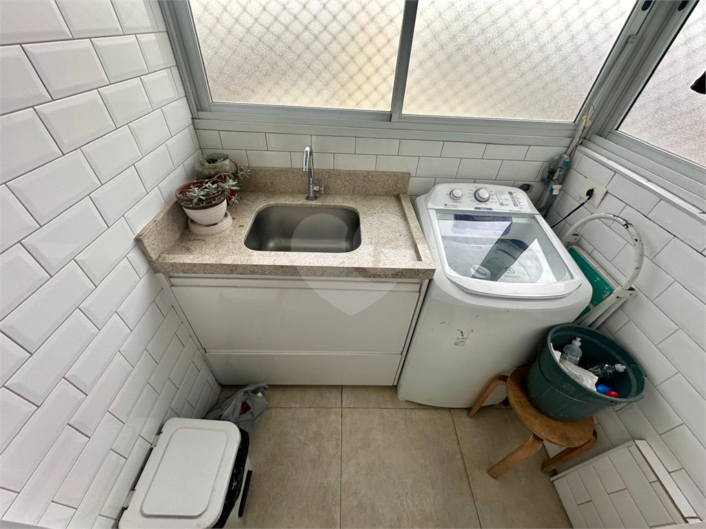 Tenha o privilégio de morar em uma cobertura dm² -3 dorm,137 mt, 02 suites, 2 vagas.