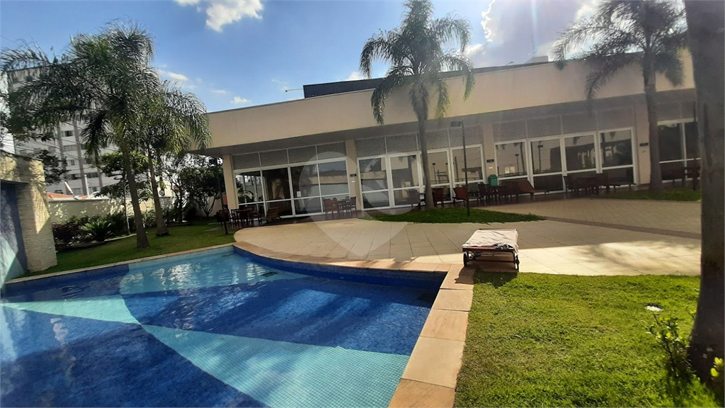 APARTAMENTO em TUCURUVI