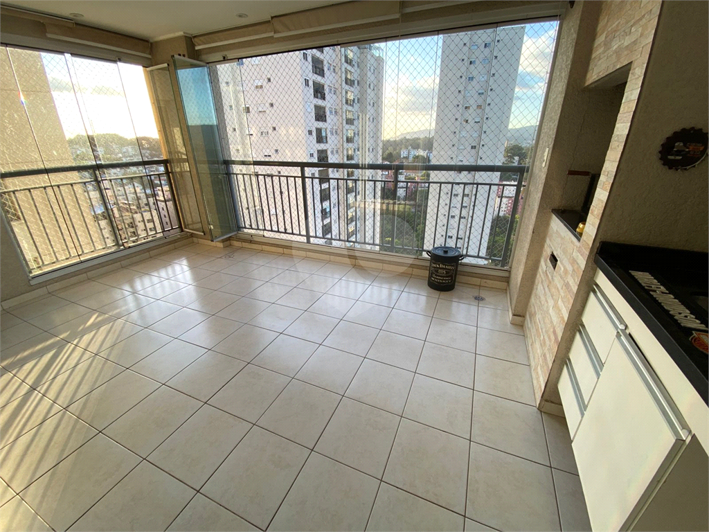 APARTAMENTO em TUCURUVI