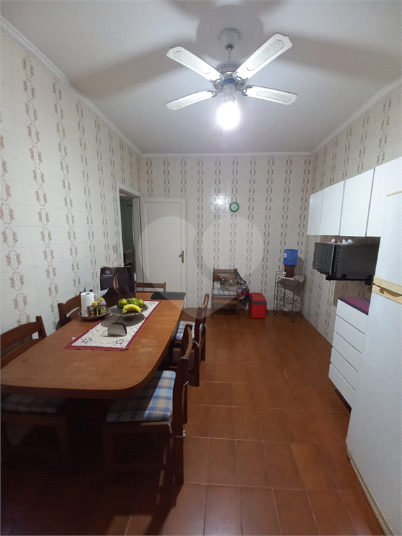 SOBRADO 03 DORMS NO BAIRRO BRANCO EM RUA TRANQUILA E AGRADAVEL - OTIMO PREÇO