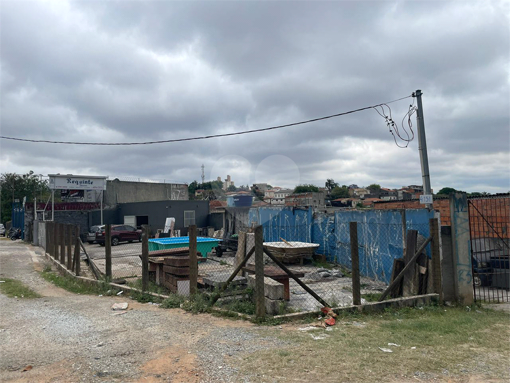 Galpão - Jardim Maria Luiza - 270 m² - 10 Vagas - Locação / Aluguel