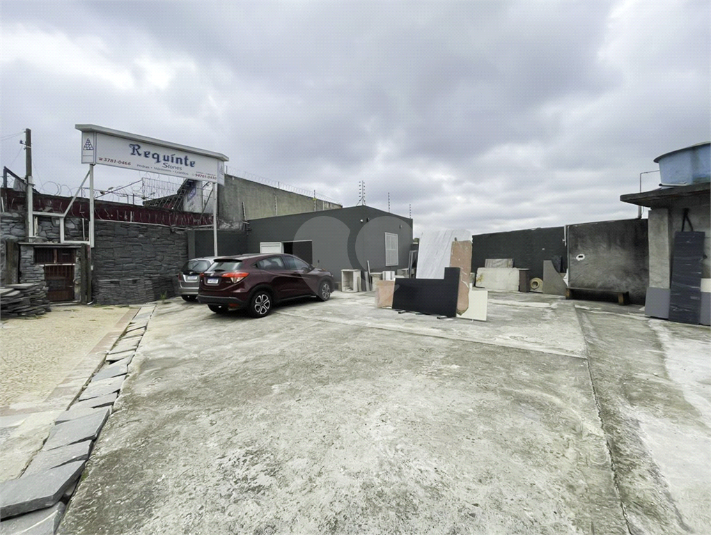 Galpão - Jardim Maria Luiza - 270 m² - 10 Vagas - Locação / Aluguel