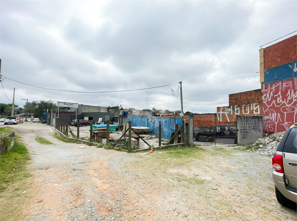 Galpão - Jardim Maria Luiza - 270 m² - 10 Vagas - Locação / Aluguel