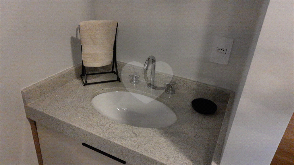 APARTAMENTO TIPO STUDIO PARA LOCAÇÃO-EQUIPADO E MOBILIADO>