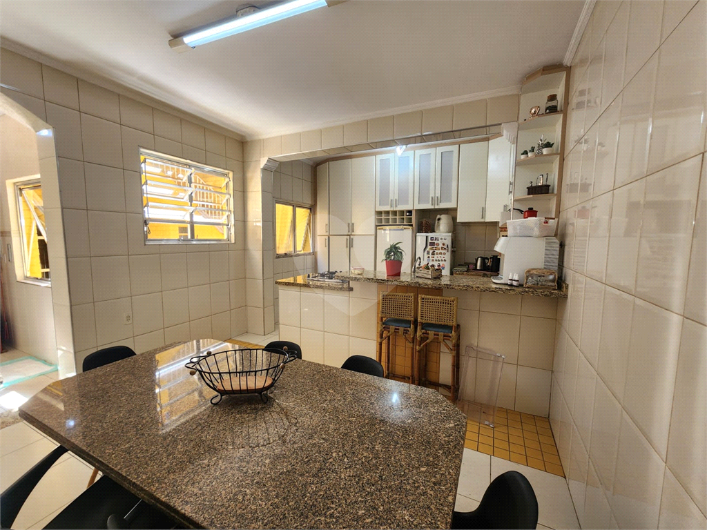 Sobrado no Jardim França - Zona Norte de São Paulo com 150 m², 3 dormitórios (1 suíte), 2 vagas. Localização privilegiada.