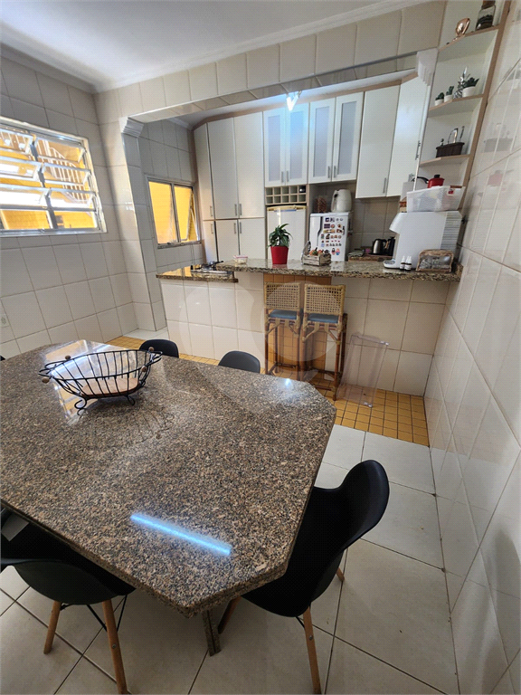 Sobrado no Jardim França - Zona Norte de São Paulo com 150 m², 3 dormitórios (1 suíte), 2 vagas. Localização privilegiada.