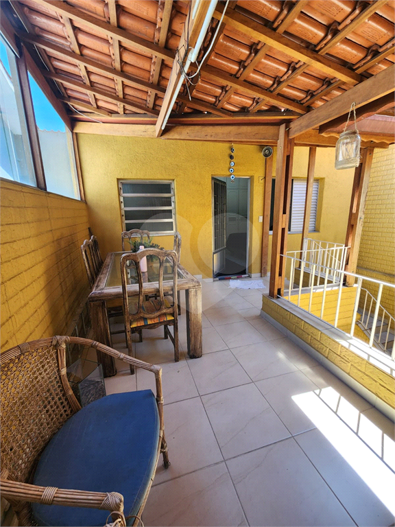 Sobrado no Jardim França - Zona Norte de São Paulo com 150 m², 3 dormitórios (1 suíte), 2 vagas. Localização privilegiada.