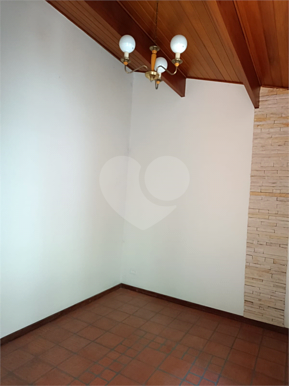 Casa para Alugar em Pinheiros com3 quartos e 2 vagas