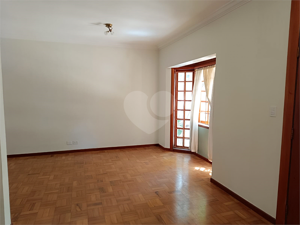 Casa para Alugar em Pinheiros com3 quartos e 2 vagas