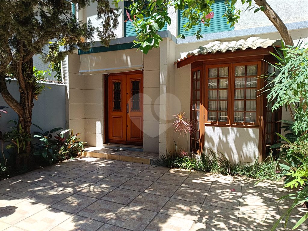 Casa para Alugar em Pinheiros com3 quartos e 2 vagas