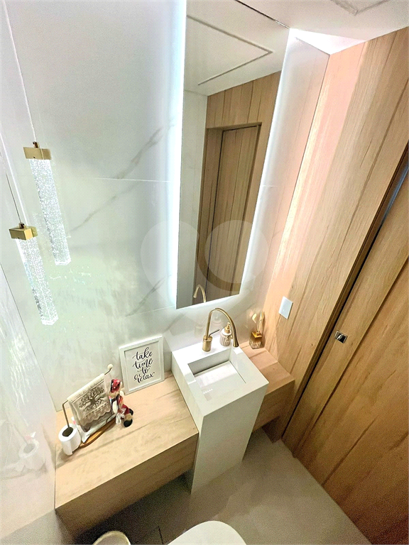 Apartamento em Perdizes com 2 suites e 2 vagas
