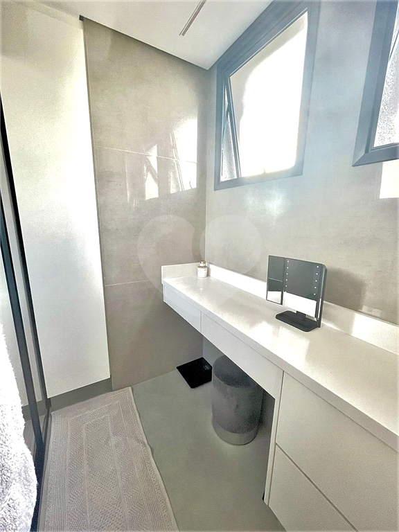 Apartamento em Perdizes com 2 suites e 2 vagas