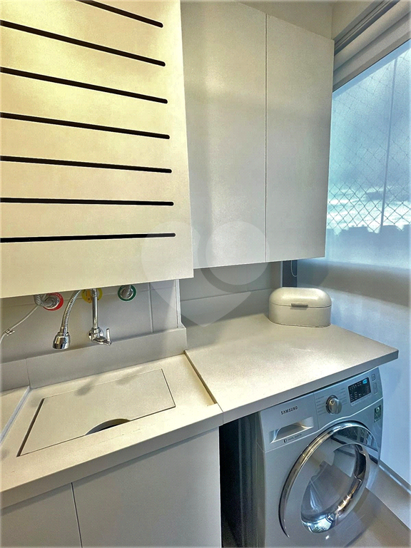 Apartamento em Perdizes com 2 suites e 2 vagas