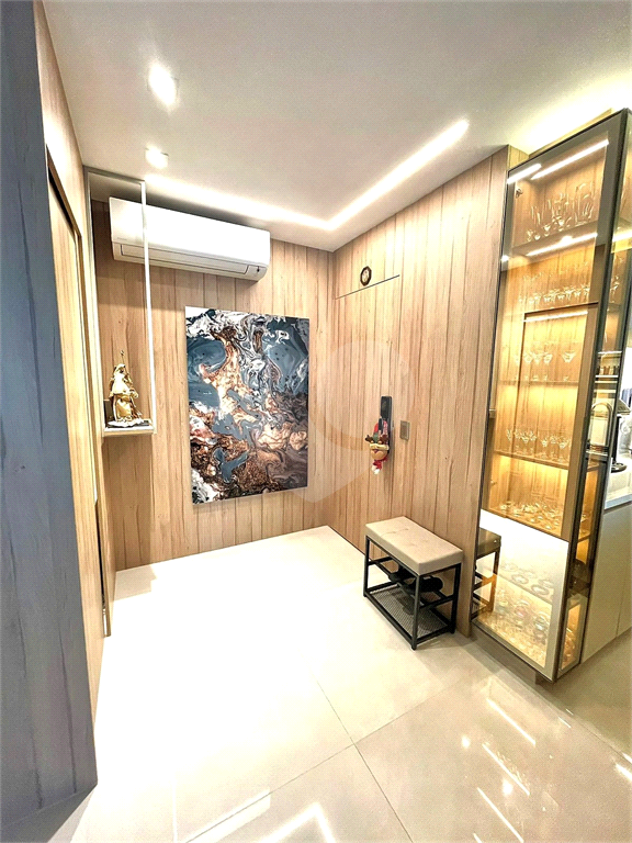 Apartamento em Perdizes com 2 suites e 2 vagas