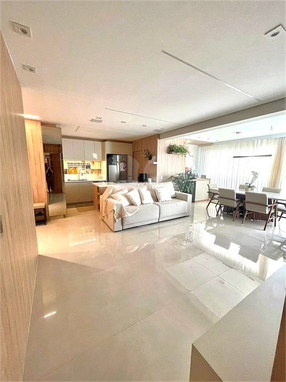 Apartamento em Perdizes com 2 suites e 2 vagas