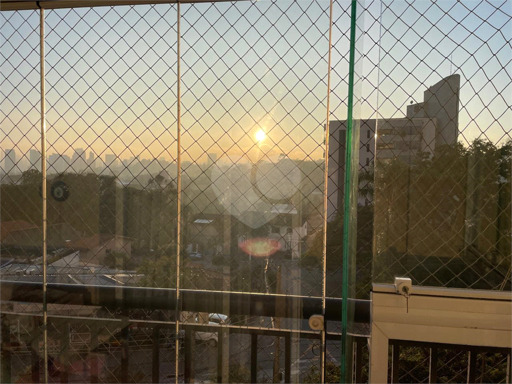 Experimente o máximo conforto e exclusividade neste apartamento de 170m² no Jardim Guedala, com 3 suítes.