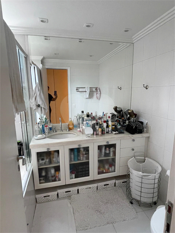 Experimente o máximo conforto e exclusividade neste apartamento de 170m² no Jardim Guedala, com 3 suítes.