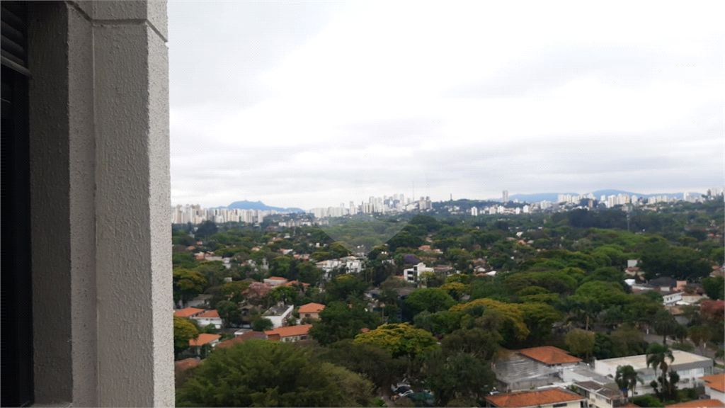 Apartamento Studio - Mobiliado e Equipado.