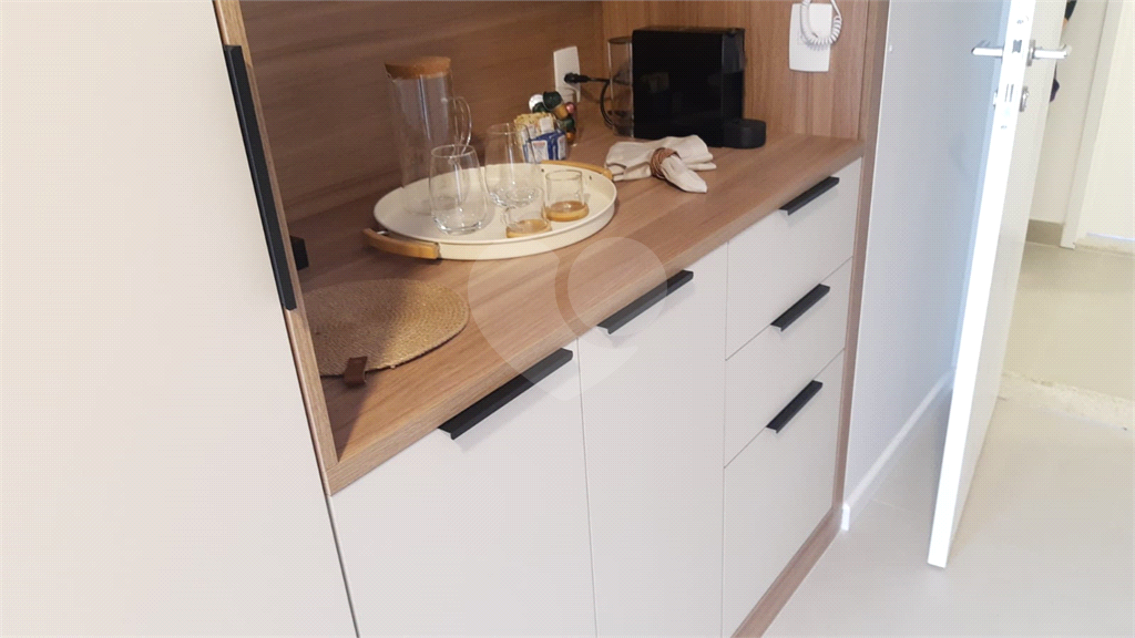 Apartamento Studio - Mobiliado e Equipado.