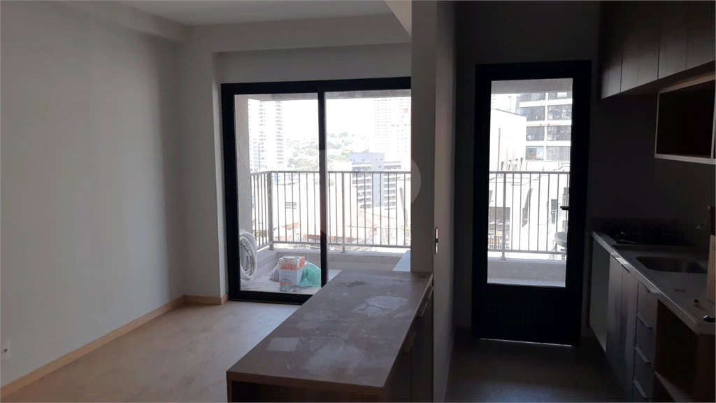 APARTAMENTO 1 QUARTO SUÍTE GARAGEM MOBILIADO E EQUIPADO.