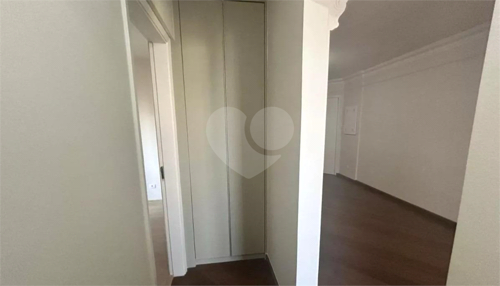 JARDIM AMÉRICA - APARTAMENTO REFORMADO DE 2 DORMITÓRIOS COM SUÍTE !