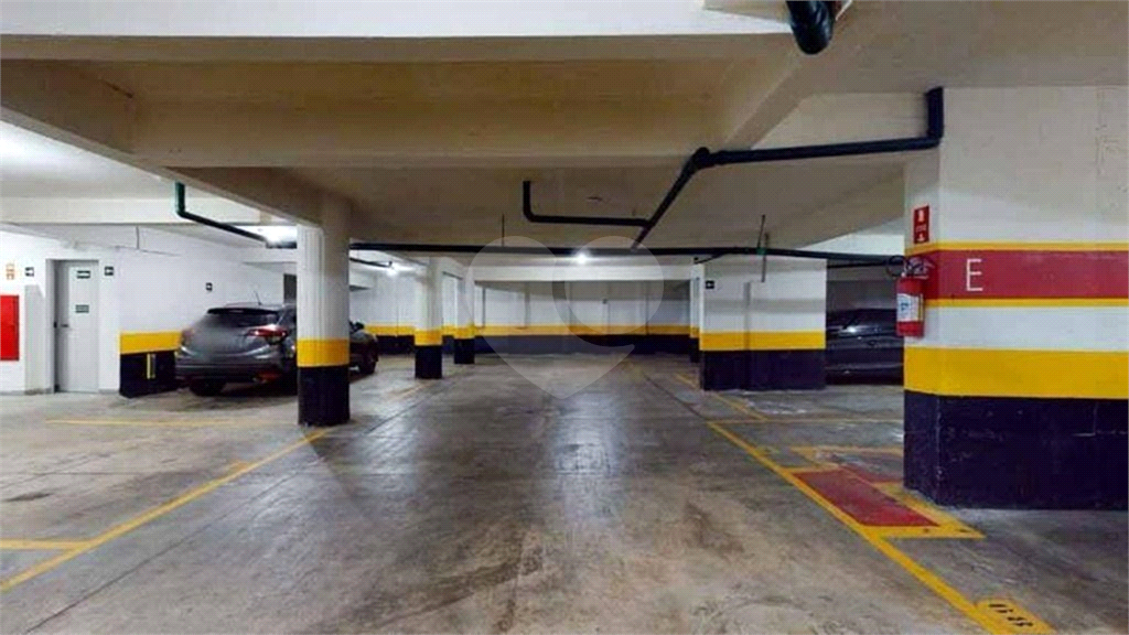 JARDIM AMÉRICA - APARTAMENTO REFORMADO DE 2 DORMITÓRIOS COM SUÍTE !