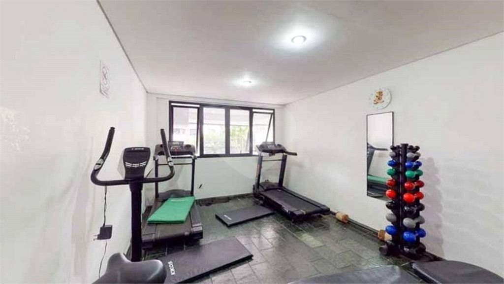 JARDIM AMÉRICA - APARTAMENTO REFORMADO DE 2 DORMITÓRIOS COM SUÍTE !