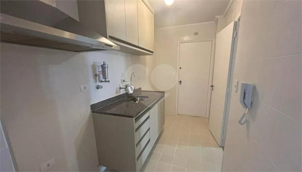 JARDIM AMÉRICA - APARTAMENTO REFORMADO DE 2 DORMITÓRIOS COM SUÍTE !