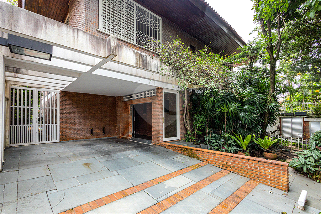 Sobrado para Venda - Alto De Pinheiros