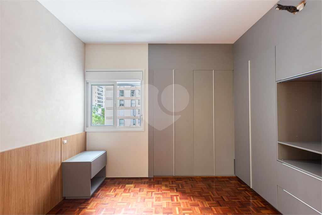 APARTAMENTO em ITAIM BIBI