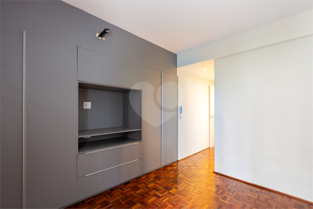APARTAMENTO em ITAIM BIBI